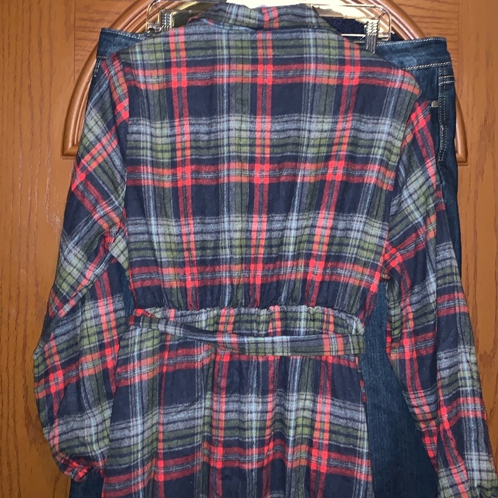 BLOOMCHIC Multi Plaid Button Front Belted Long Sleeve Arc Hemline Midi Dress - Picture 15 of 16
